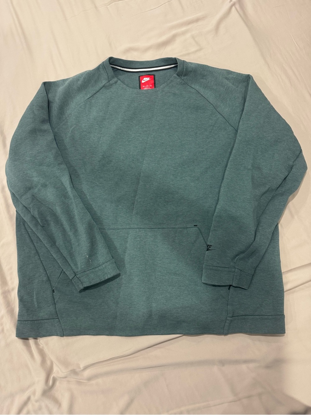 Nike Men's Green Crewneck Sweatshirt